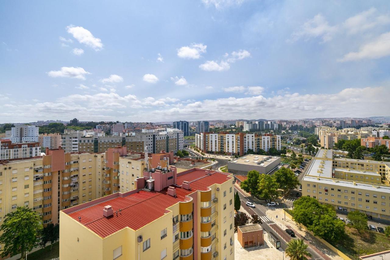 Whome Family Condo - Urban Retreat With Parking, Ac, Elevator In Great Location Лиссабон Экстерьер фото