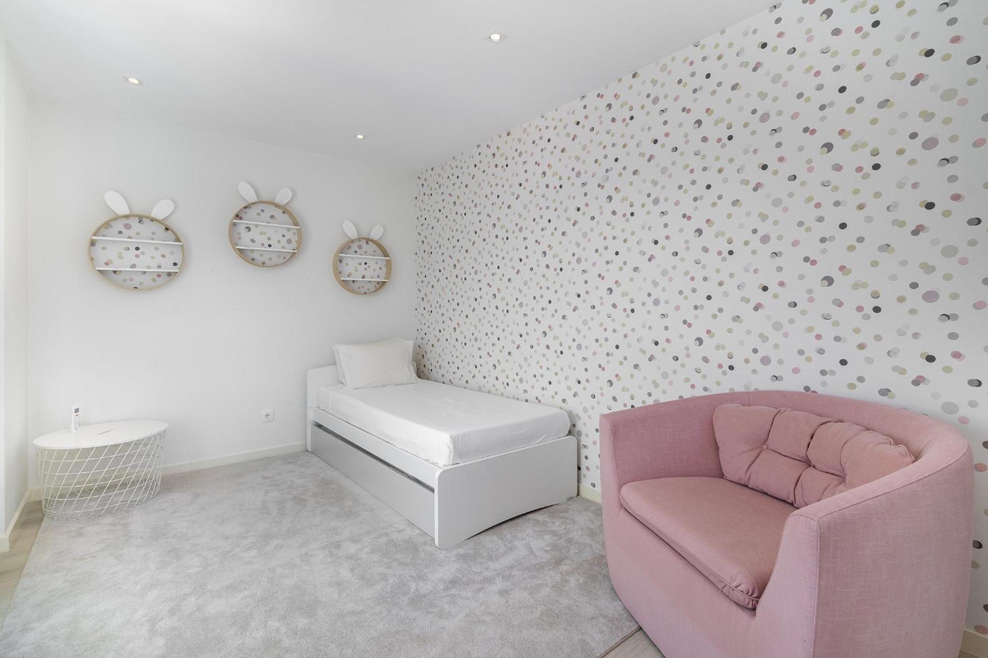 Whome Family Condo - Urban Retreat With Parking, Ac, Elevator In Great Location Лиссабон Экстерьер фото